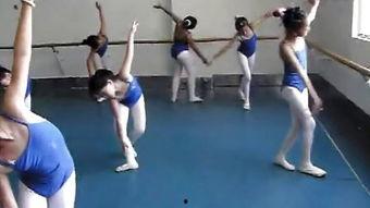 成人业余舞蹈踢腿视频教学